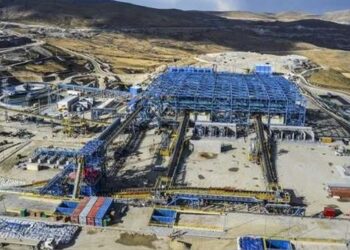 Las Bambas: Minera corre riesgo de paralizarse totalmente tras más de 15 días de bloqueos