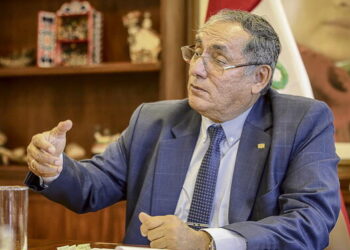 Óscar Vera, titular del Minem: “Grandes mineras seguirán invirtiendo en ampliaciones”