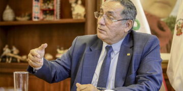 Óscar Vera, titular del Minem: “Grandes mineras seguirán invirtiendo en ampliaciones”