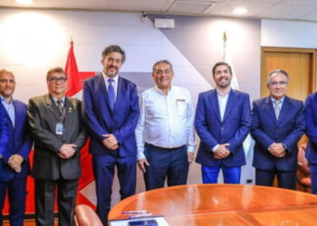 Gas natural: Minem suscribe contrato para construir red de más de 1.000 km