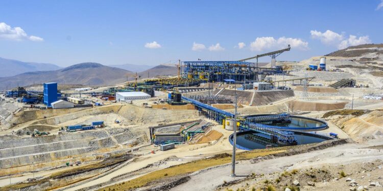 La mina Las Bambas reanuda operaciones, ¿por qué es importante para la economía nacional?