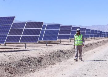 Minem presenta propuesta legislativa que promueve las energías renovables