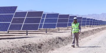 Minem presenta propuesta legislativa que promueve las energías renovables
