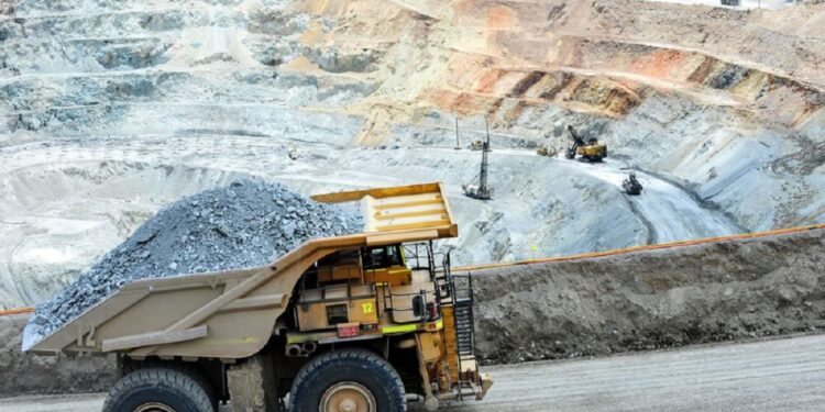 Demanda mundial de zinc y plomo superará oferta en 2023 ¿Cómo le va a Perú en producción?