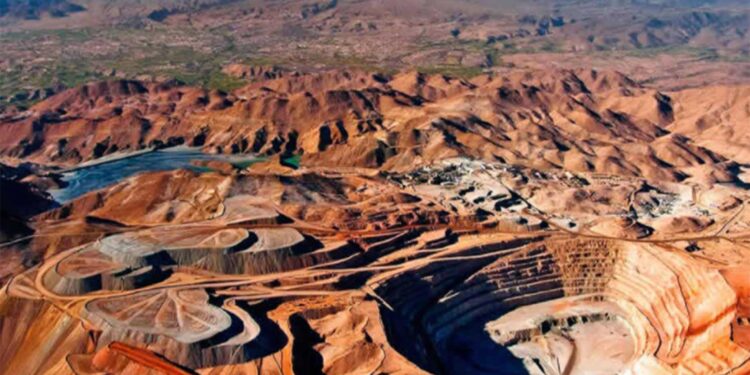 ¿A cuánto asciende la cartera de proyectos mineros en Arequipa y cuáles son los desafíos?