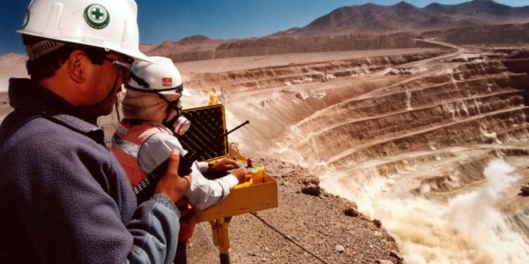 Estudio revela las nuevas habilidades de los CEO en minería