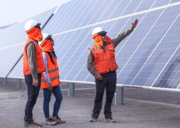 Arequipa: Proyectan instalar ocho centrales solares con una inversión de US$ 1,300 millones