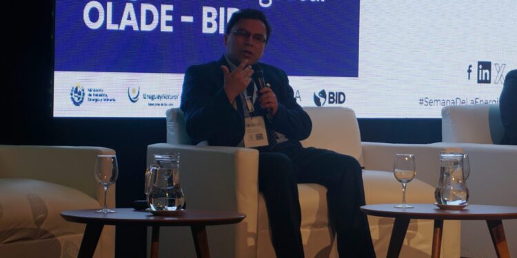 MINEM asegura que el Perú saldrá del aislamiento eléctrico tras interconexión con Ecuador