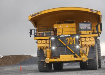 Komatsu-Mitsui y Komatsu Mining Corp Perú se unen para ampliar su oferta en el sector minero