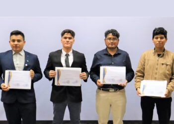 Alumnos de la UNMSM fueron premiados tras ganar el II Debate Minero Internacional 2023