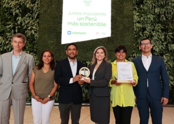 Interbank y Enel Generación Perú firman alianza para consumo de energía renovable hasta el 2025