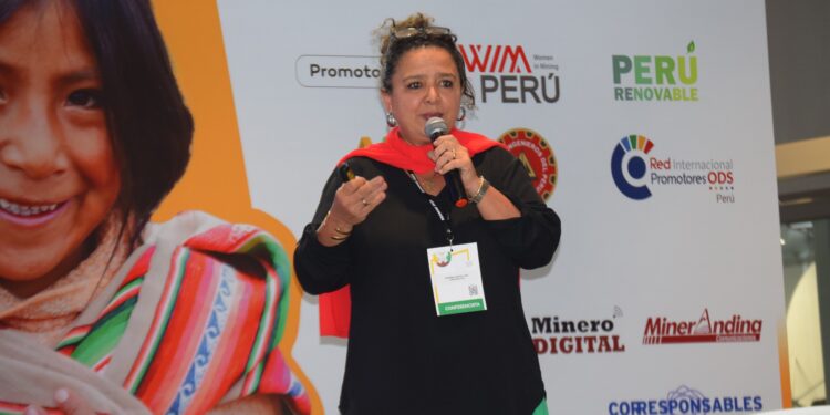 Karina Zevallos, presidenta de Women in Mining Perú: “Hay más posibilidad de aumentar el porcentaje de mujeres en las áreas operativas de las minas”