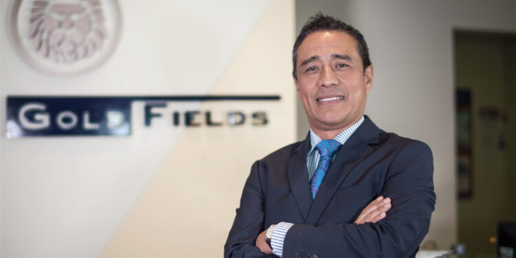 Luis Rivera: «Permisos para explorar en Canadá demoran días, meses en Chile y años en Perú»