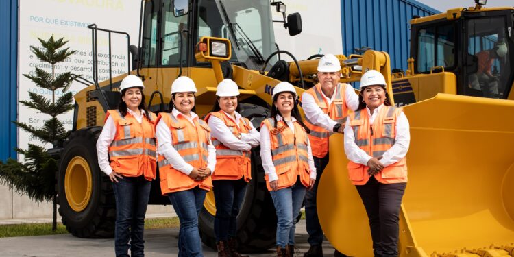 Komatsu- Mitsui proyecta facturar más de US$900 millones en 2024