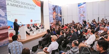 XV CONAMIN: Minería ilegal e informal ocupa 25 millones de hectáreas del territorio peruano