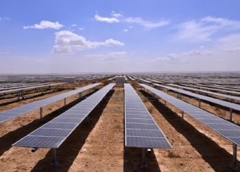 Conoce las ventajas ofrece la energía solar a las grandes industrias
