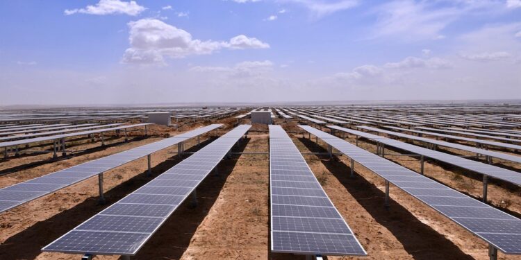 Conoce las ventajas ofrece la energía solar a las grandes industrias