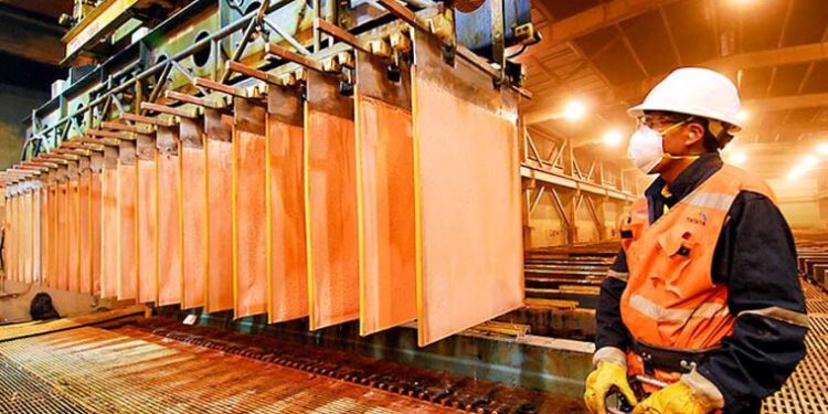 Exportaciones mineras crecieron 13.2% en febrero sumando en el bimestre US$ 6,319 millones