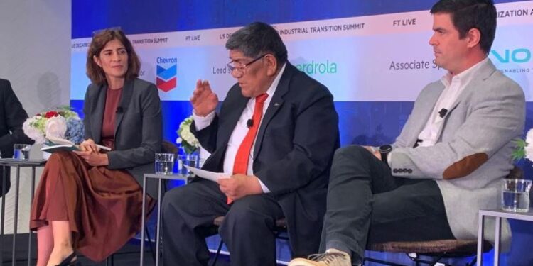 Rómulo Mucho: «Perú juega un rol importante en transición hacia energías renovables»