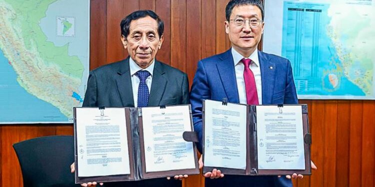 Ministerio de Energía y Minas suscribió acuerdo de cooperación con Agencia de Energía de Corea
