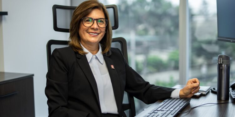 María Julia Aybar: “Perú cuenta con reservas de minerales y gas que son clave para la transición energética”