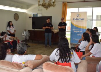 Arequipa: Impulsan desarrollo educativo en las comunidades mineras artesanales