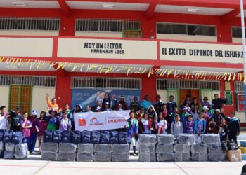 Minera Las Bambas entregó kits escolares a más de 3,700 alumnos de 21 comunidades