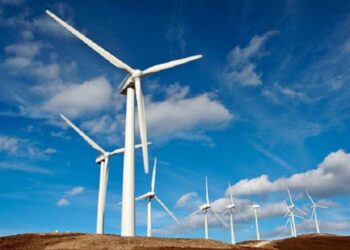 Producción eléctrica con energías renovables crece y fue 8.1 % del total en abril