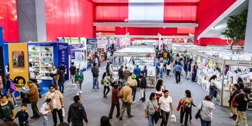 IIMP participa por primera vez en la Feria Internacional del Libro de Lima