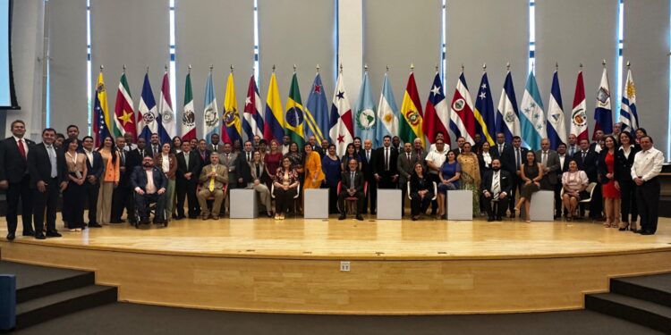 Perú será sede del Parlatino para debatir sobre minería y medio ambiente