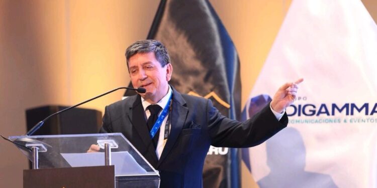 Viceministro Luna: «El Estado está trabajando para simplificar la tramitología»