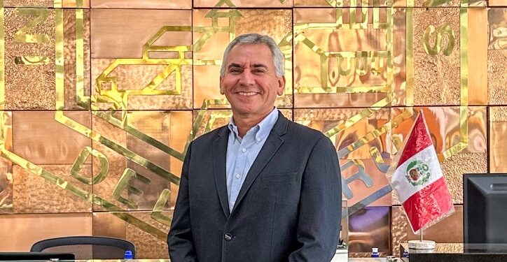 Gustavo De Vinatea asume la gerencia general del Instituto de Ingenieros de Minas del Perú (IIMP)