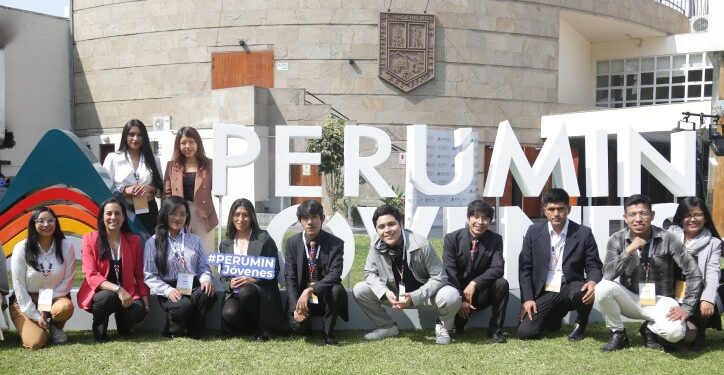 PERUMIN Jóvenes inició hoy su primera edición en el IIMP