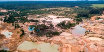 PCM: Treinta y seis comunidades de la Amazonía son amenazadas por la minería ilegal