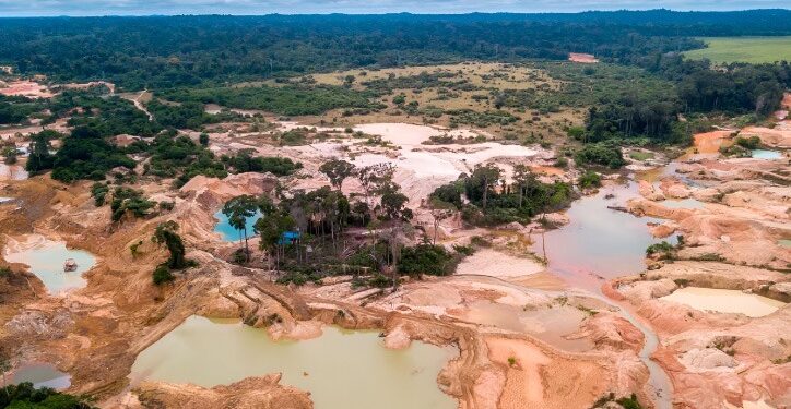 PCM: Treinta y seis comunidades de la Amazonía son amenazadas por la minería ilegal