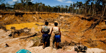 Minería ilegal opera en 18 áreas nacionales protegidas de 12 regiones del país