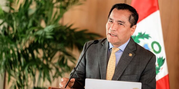 Alejandro Narváez: «Petroperú prevé mejores resultados el 2025»