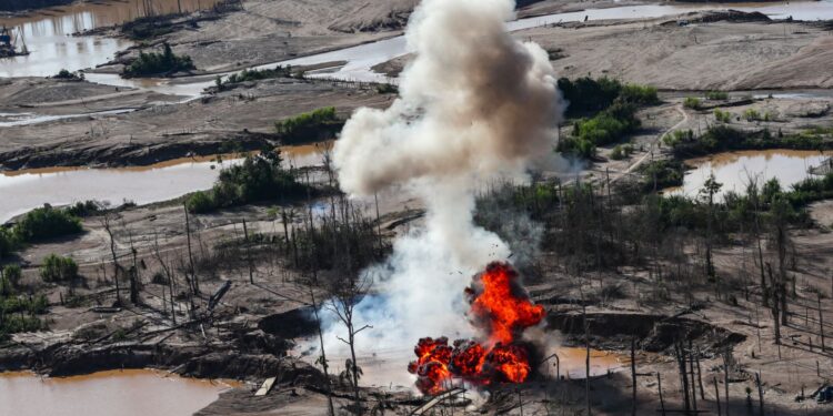 PCM: S/ 119 millones en materiales y bienes destruidos en operativos contra minería ilegal