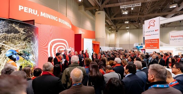 Perú impulsará oportunidades de inversión minera en el PDAC, afirma el ministro Montero