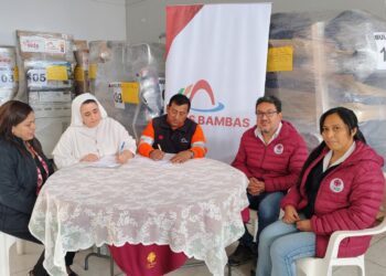Las Bambas entrega equipos e insumos médicos al hospital Guillermo Díaz de la Vega y a la clínica Santa Teresa en Apurímac