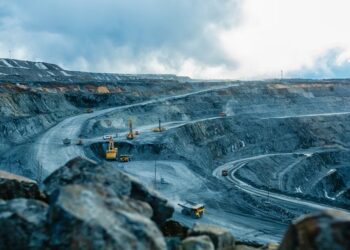 Delegación peruana viaja a Argentina a exponer experiencia en minería y a captar inversiones