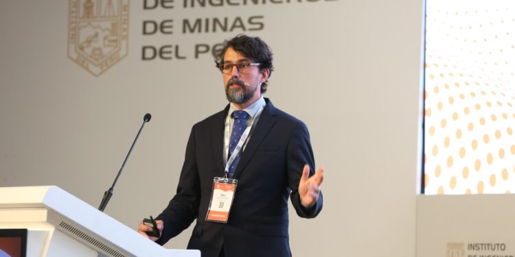 Salares Norte: Gold Fields espera alcanzar una producción de hasta 375,000 onzas de oro en 2025