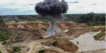 Perú destruye materiales usados en minería ilegal valorizados en US$ 13 millones