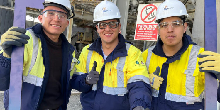 Gold Fields se posiciona en el Top 3 como una de las mejores empresas para jóvenes talento