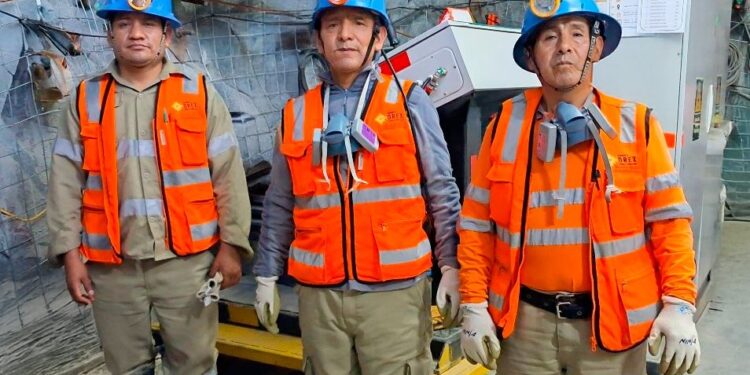 CETEMIN capacita a personal de Minera OREX en Operación de winche de izaje