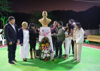 Inauguran remodelación de Parque Américo Delgado en Huancarqui