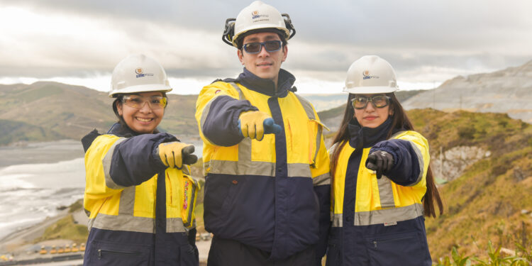 Gold Fields obtiene reconocimiento como una de las Mejores Empresas para el talento Joven en el Ranking EFY 2025