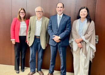 IMARC 2025: Julio Velarde integra delegación peruana que participará en Congreso Mundial de Minería, en Australia