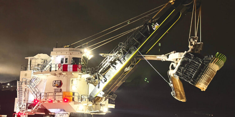 Ferreyros lidera reconstrucciones de palas gigantes Cat a nivel mundial