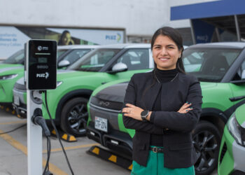 8M: Pluz Energía acelera la equidad en el sector eléctrico con formación técnica y empleo para mujeres